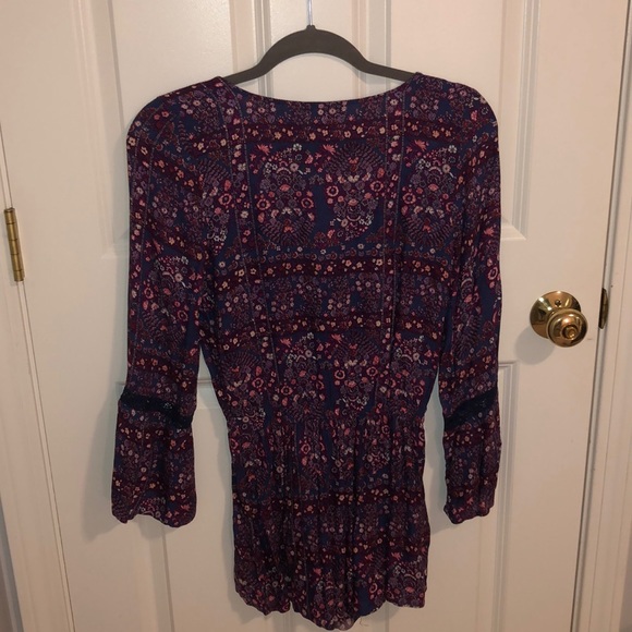 American Eagle floral romper - Picture 2 of 3